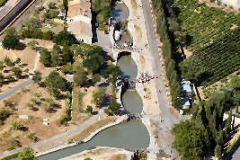 herault-beziers-ecluses-fonseranes-aerienne-flou